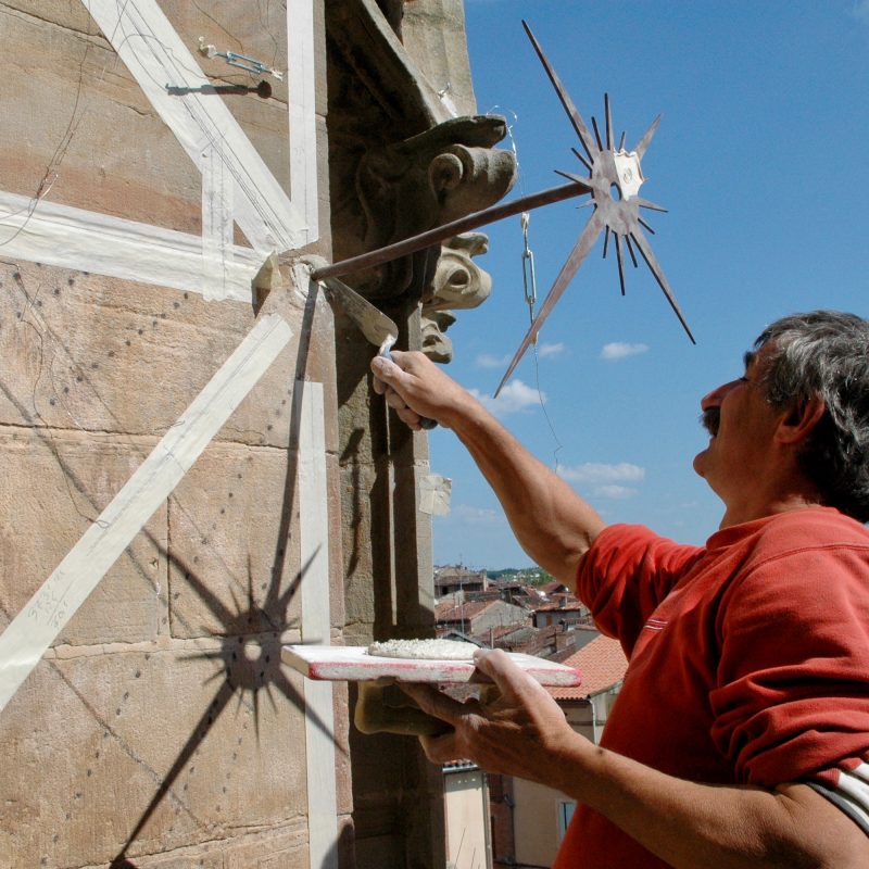 Restauration Cadran solaire Monuments Historiques Cathédrale Albi Artisan Peintre Gnomoniste Didier Benoit Carmaux Tarn